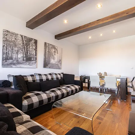 Holidays 4 4 Banos 3 Plazas De Parking Apartment